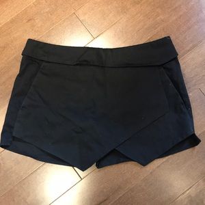 Aritzia | Talula Shorts